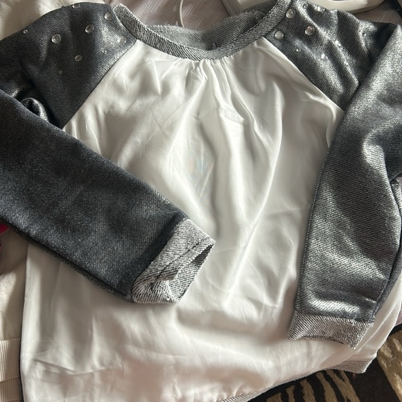 4 Girls Sweatshirts - Ally B Zara Gap H&M - 10/12 - Picture 2 of 7